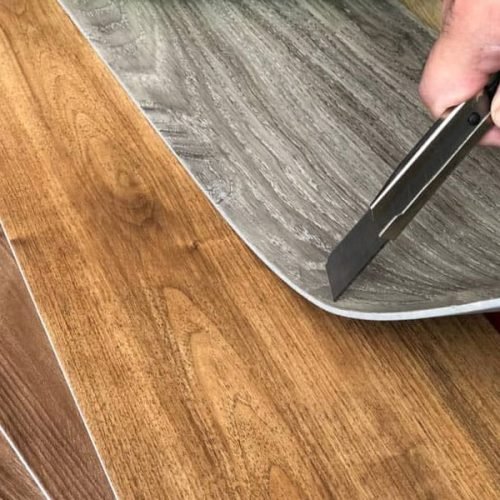 Whats-The-Difference-Between-Vinyl-and-Laminate-Flooring